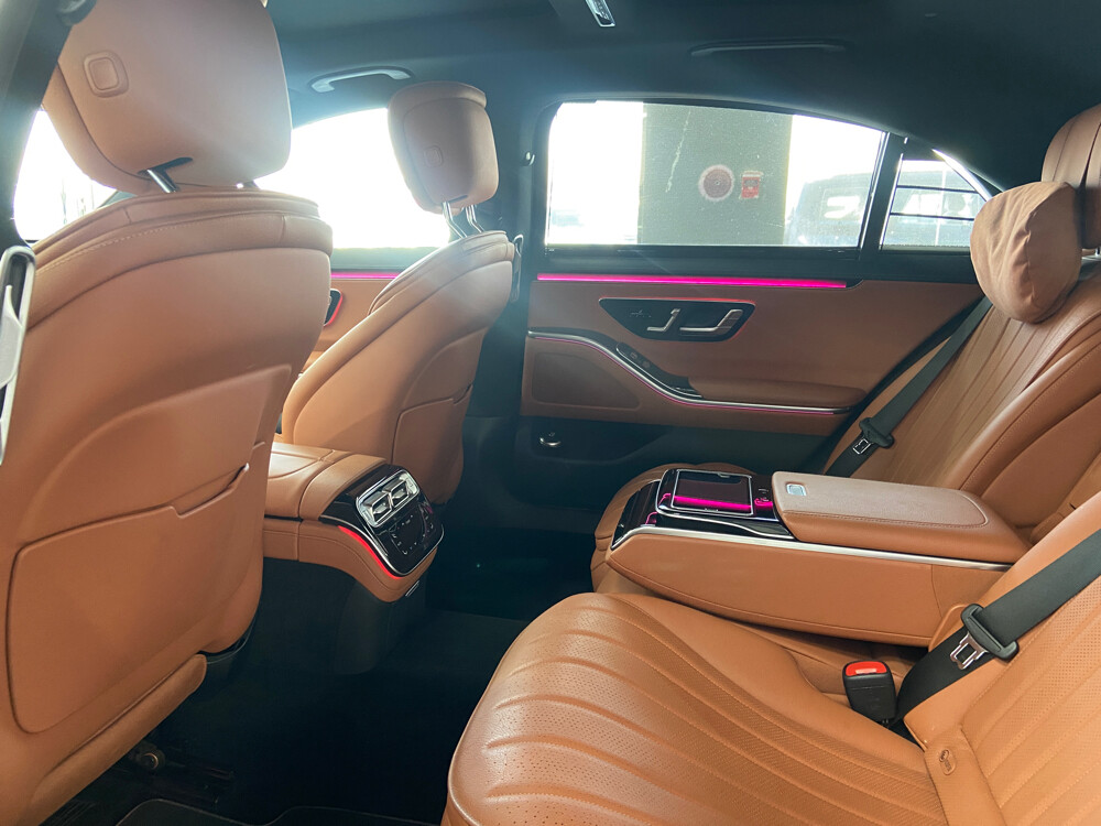 Mercedes 2022 S450 black - 4