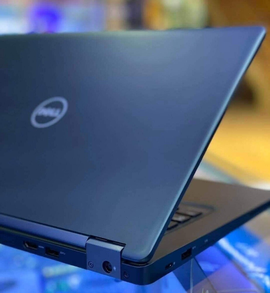 Dell Latitude 5490
Premium Busines - 3