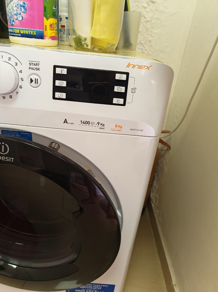 Indesit Innex 9kg Wash combo - 4