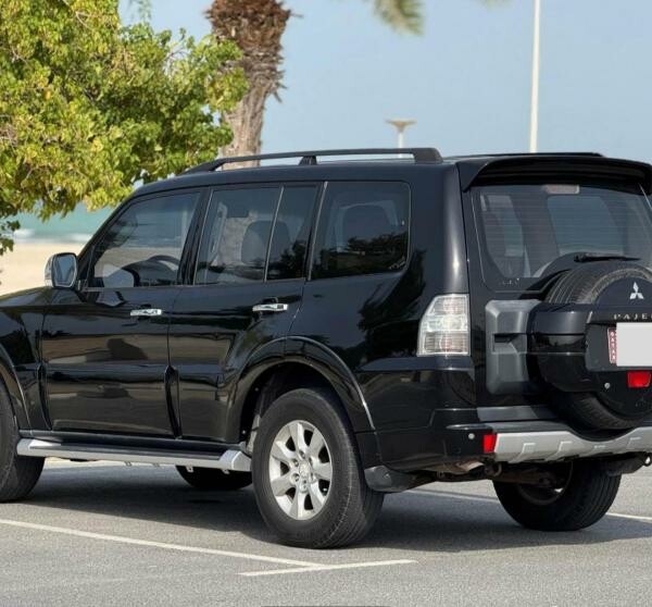 Mitsubishi Pajero 2013 urgent sale - 3