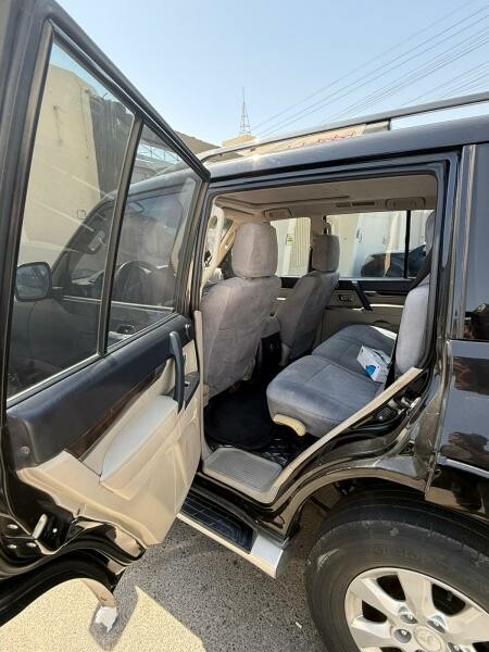 Mitsubishi Pajero 2013 urgent sale - 9