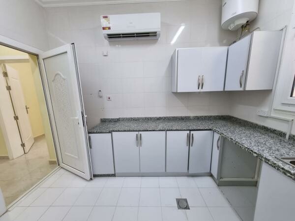 2 BR Apartment next to West Walk - 11