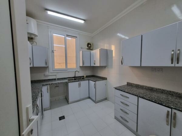 2 BR Apartment next to West Walk - 2