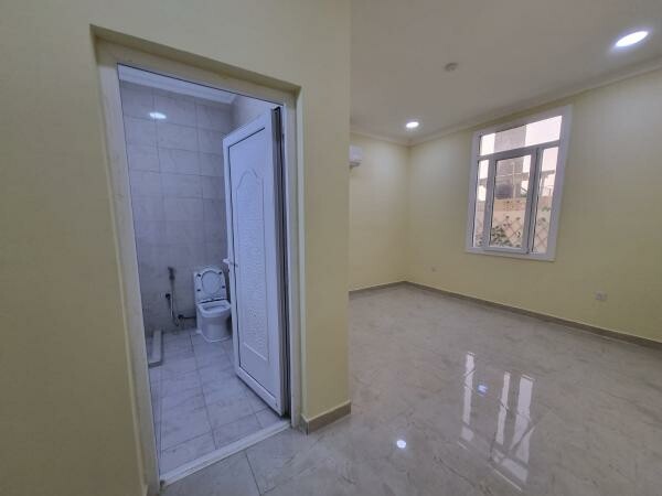 2 BR Apartment next to West Walk - 12