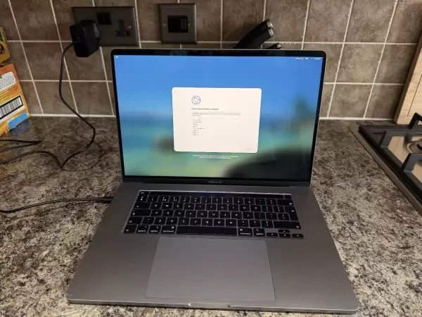 MacBook Pro 16" 2019 16GB ,1TB SSD - 1