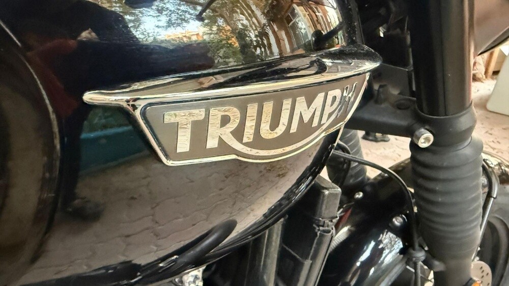 Triumph Bonneville T120 - 8