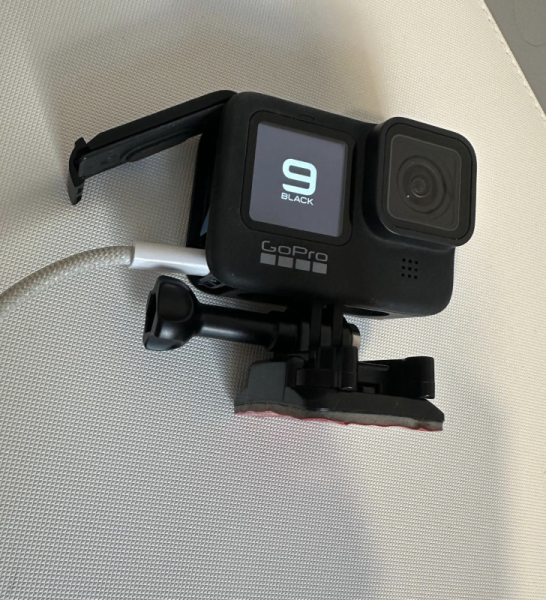 GoPro 9 Black W Freebies|Negotiable - 2
