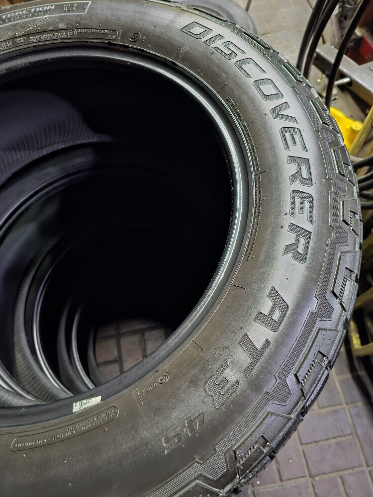 275-60-20 ,,,, COOPER Brand - 6