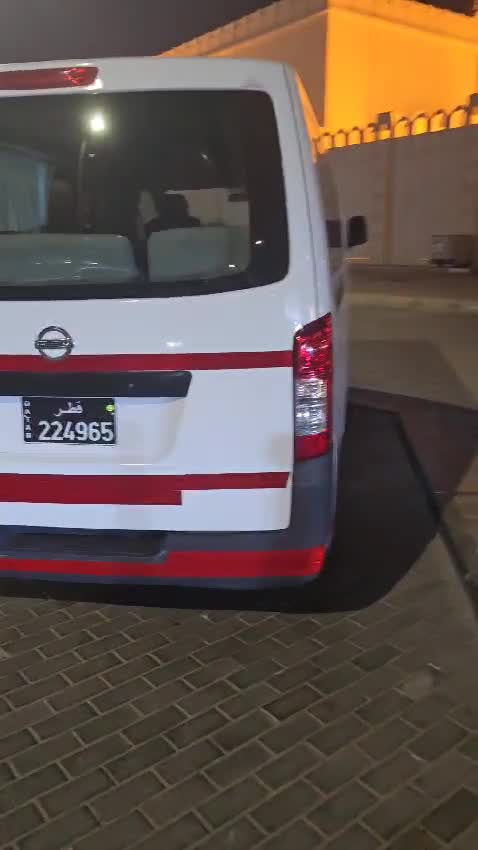 Nissan Urvan 15 seater passenger - 1