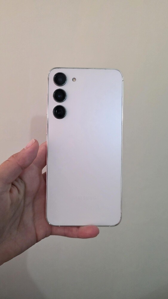 samsung s 23 plus - 1