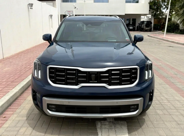 Kia Telluride GT-Line 2023 Under wa - 4