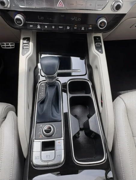 Kia Telluride GT-Line 2023 Under wa - 2