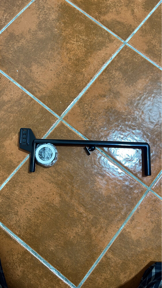 land cruiser 300 phone holder  - 1