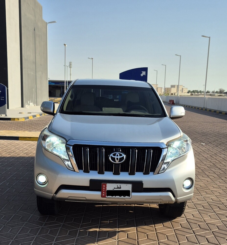 Prado car in showroom condition - 6