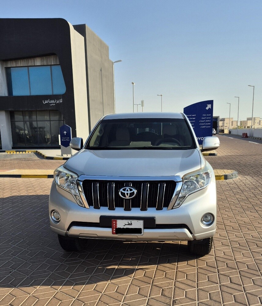 Prado car in showroom condition - 3
