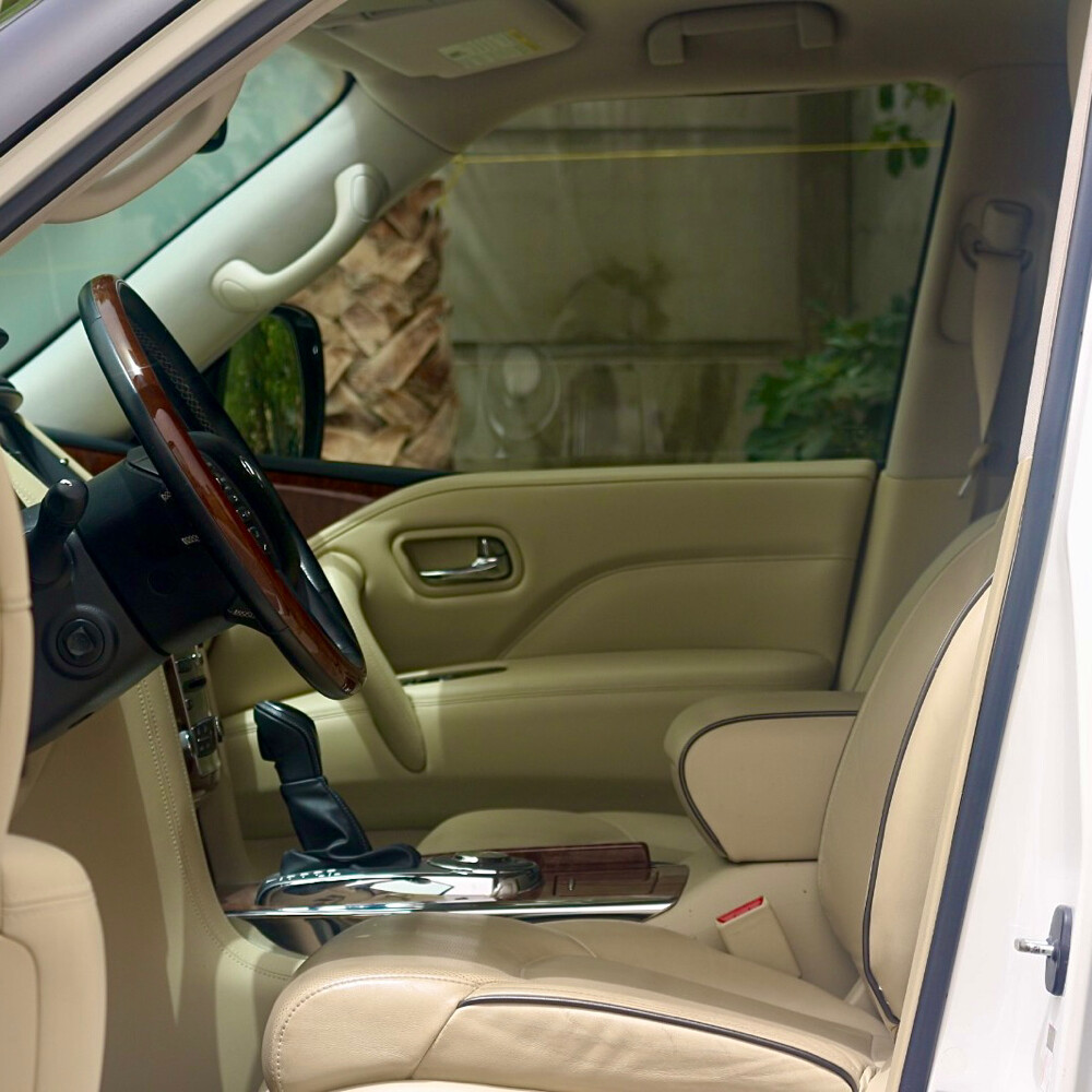infinity QX 80 2019 Personal  - 12