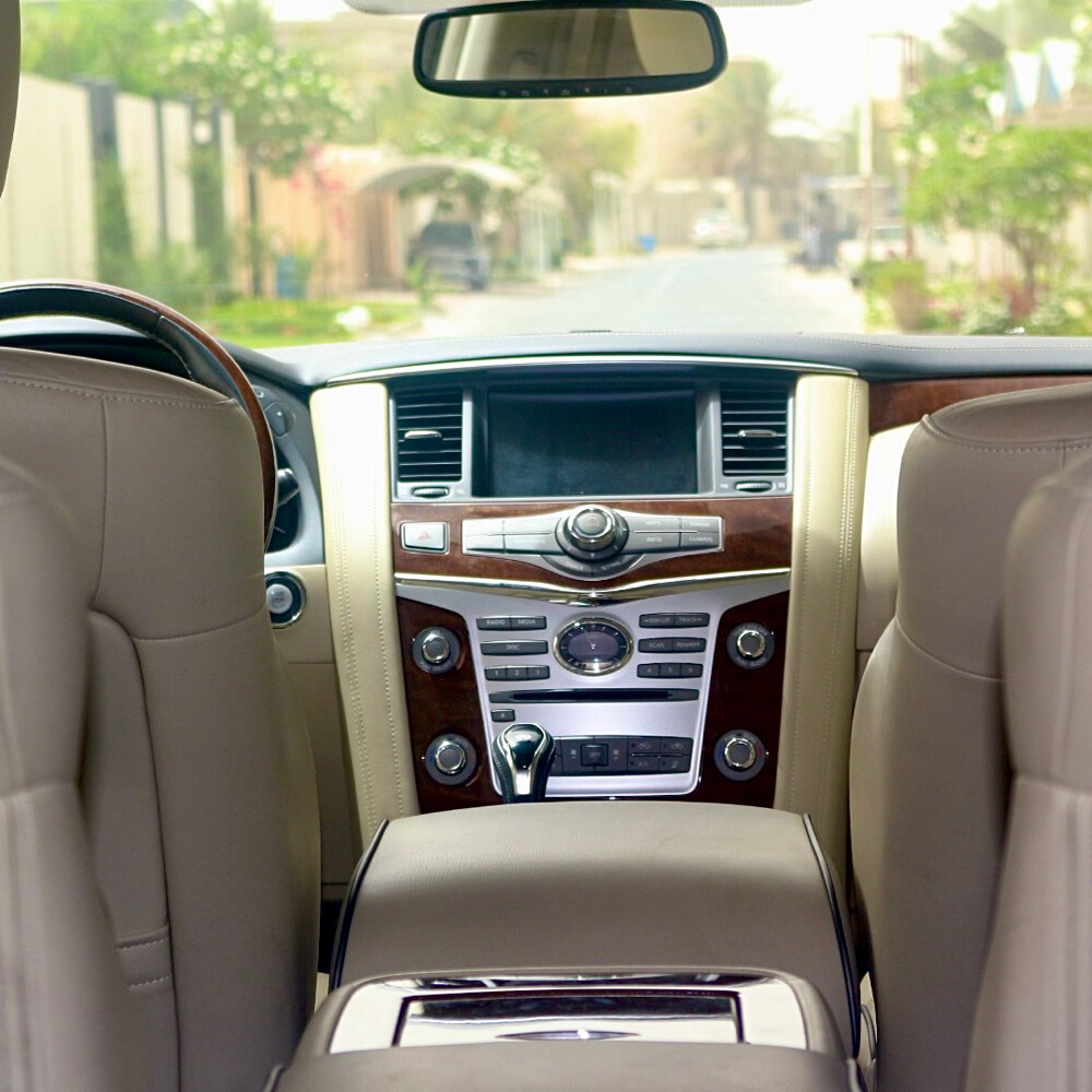 infinity QX 80 2019 Personal  - 10