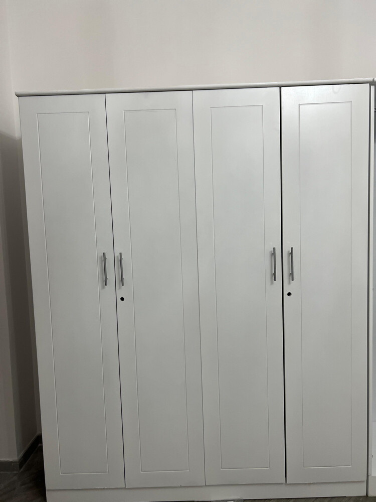 Bed and mattress. Wardrobe - 6