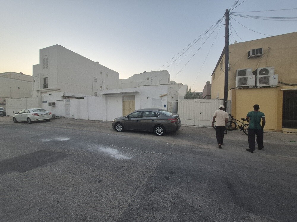 للبيع بيت دورين معيذر الشمالي - 4