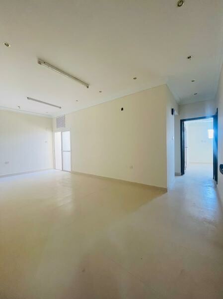 2bhk FOR RENT ONLY FOR 2800 QR - 11