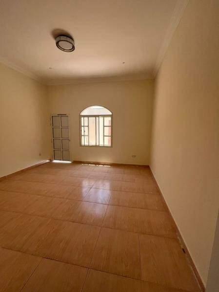 Spacious Villa in Umm Al Amad - 4