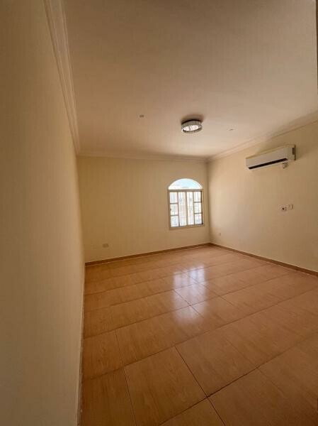 Spacious Villa in Umm Al Amad - 9