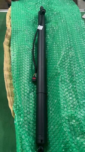 Rear electric tailgate lift strut - 2