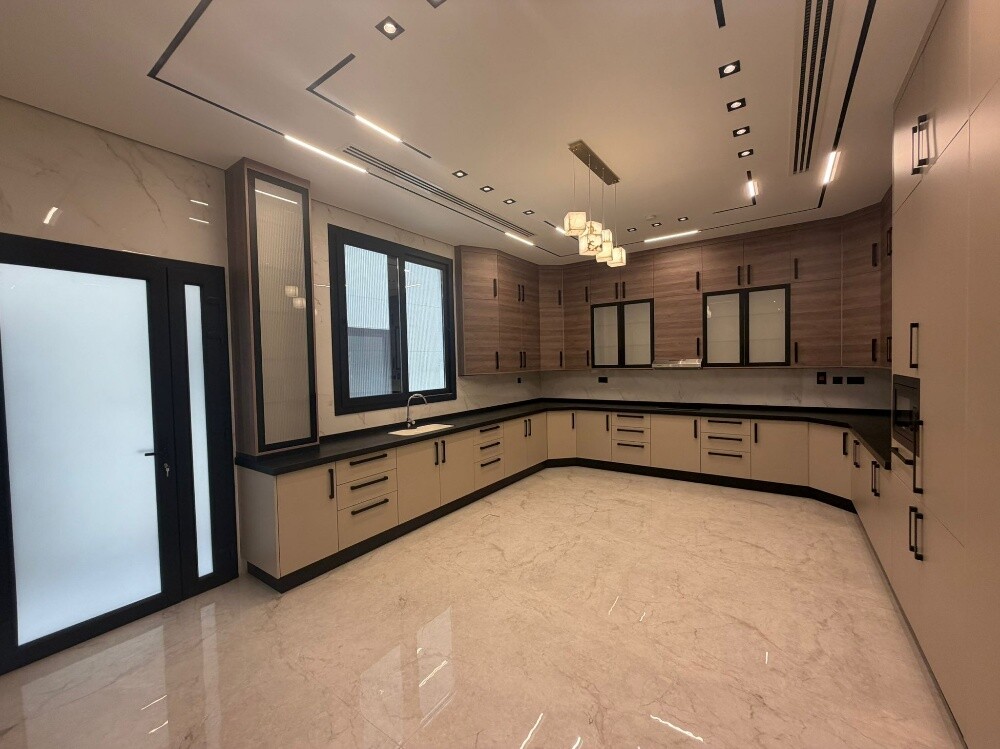 For Sale Luxury Villa/ Al Khraitiya - 15