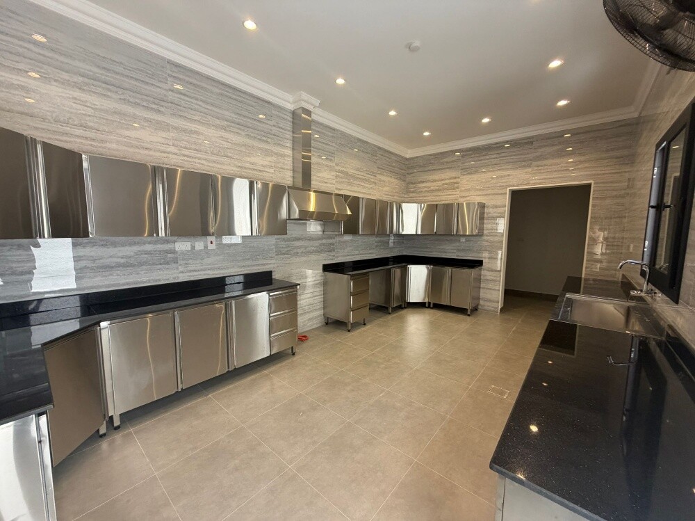 For Sale Luxury Villa/ Al Khraitiya - 22