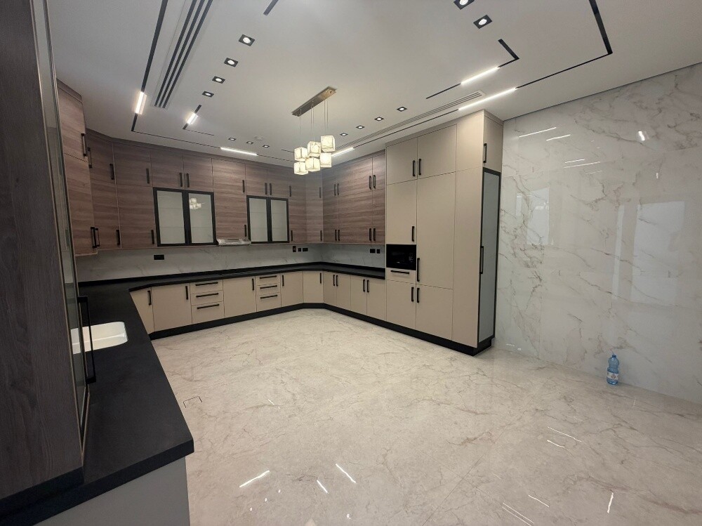 For Sale Luxury Villa/ Al Khraitiya - 12