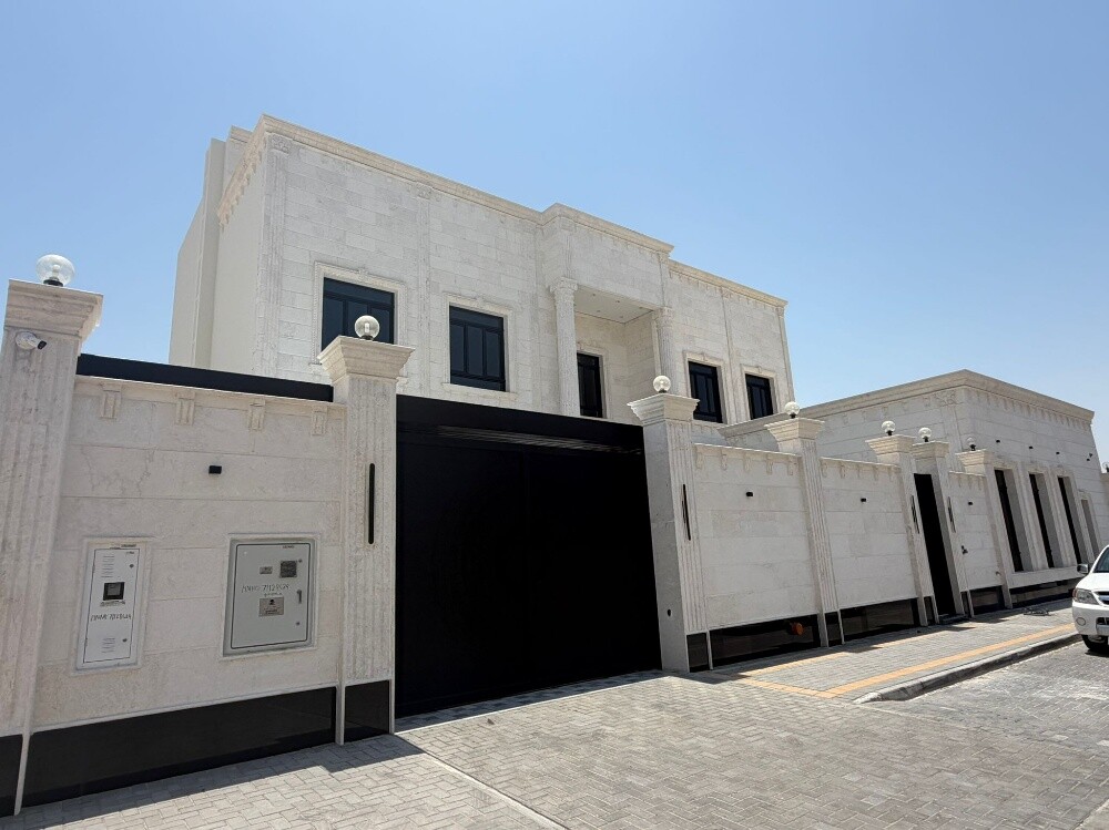 For Sale Luxury Villa/ Al Khraitiya - 2