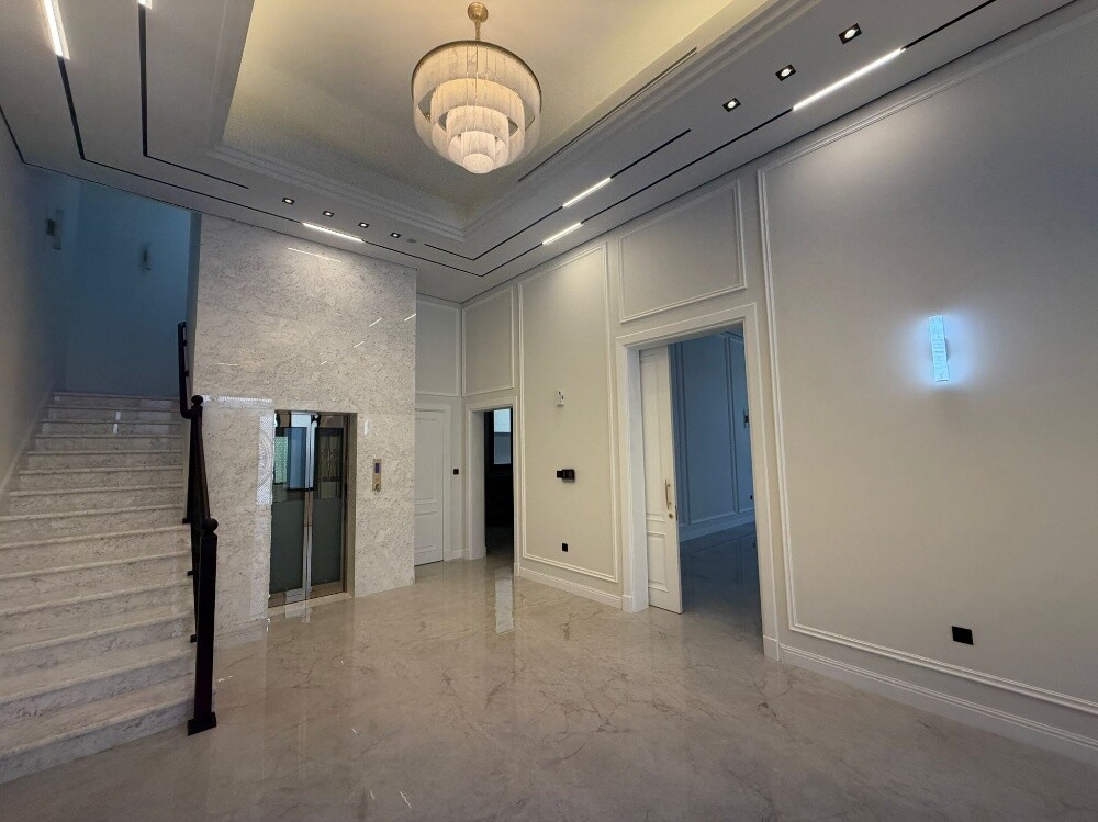 For Sale Luxury Villa/ Al Khraitiya - 13