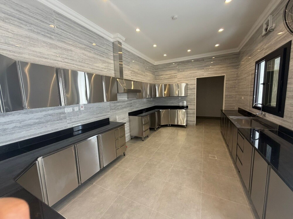 For Sale Luxury Villa/ Al Khraitiya - 19
