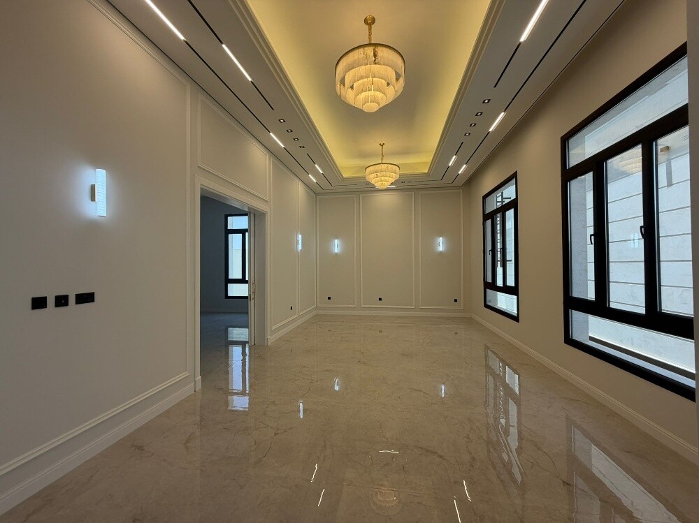 For Sale Luxury Villa/ Al Khraitiya - 4