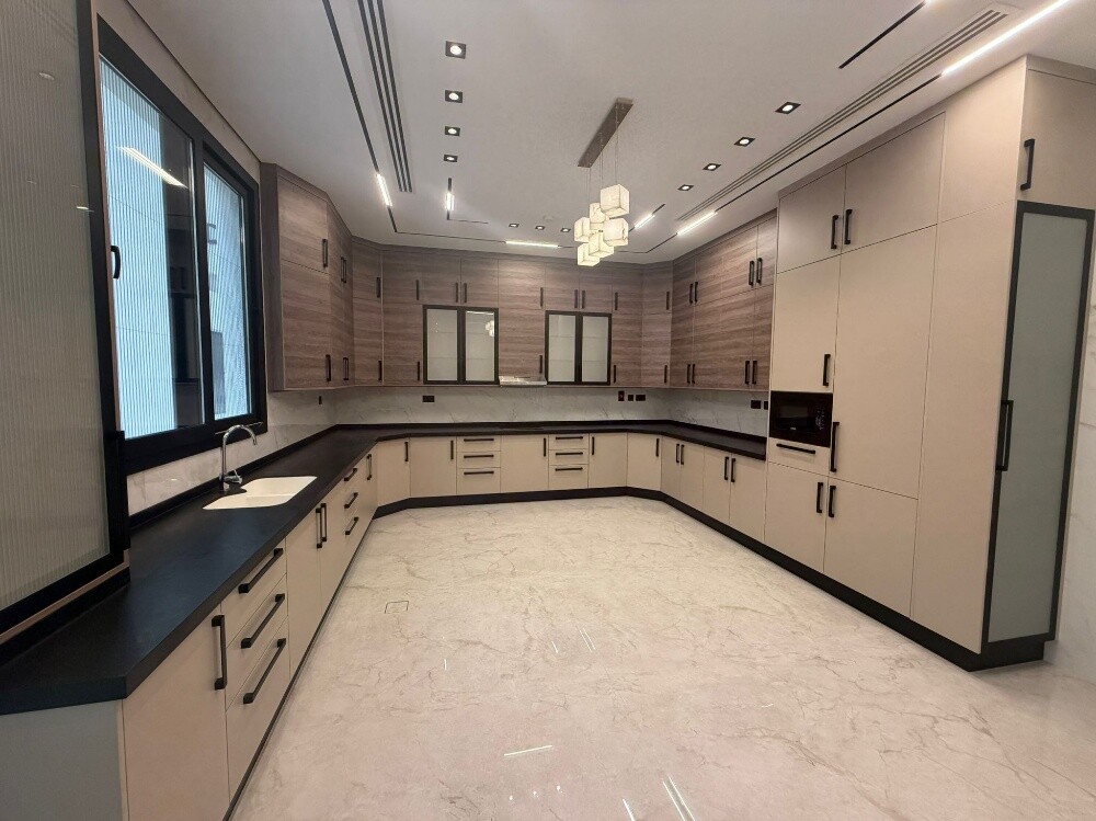 For Sale Luxury Villa/ Al Khraitiya - 14