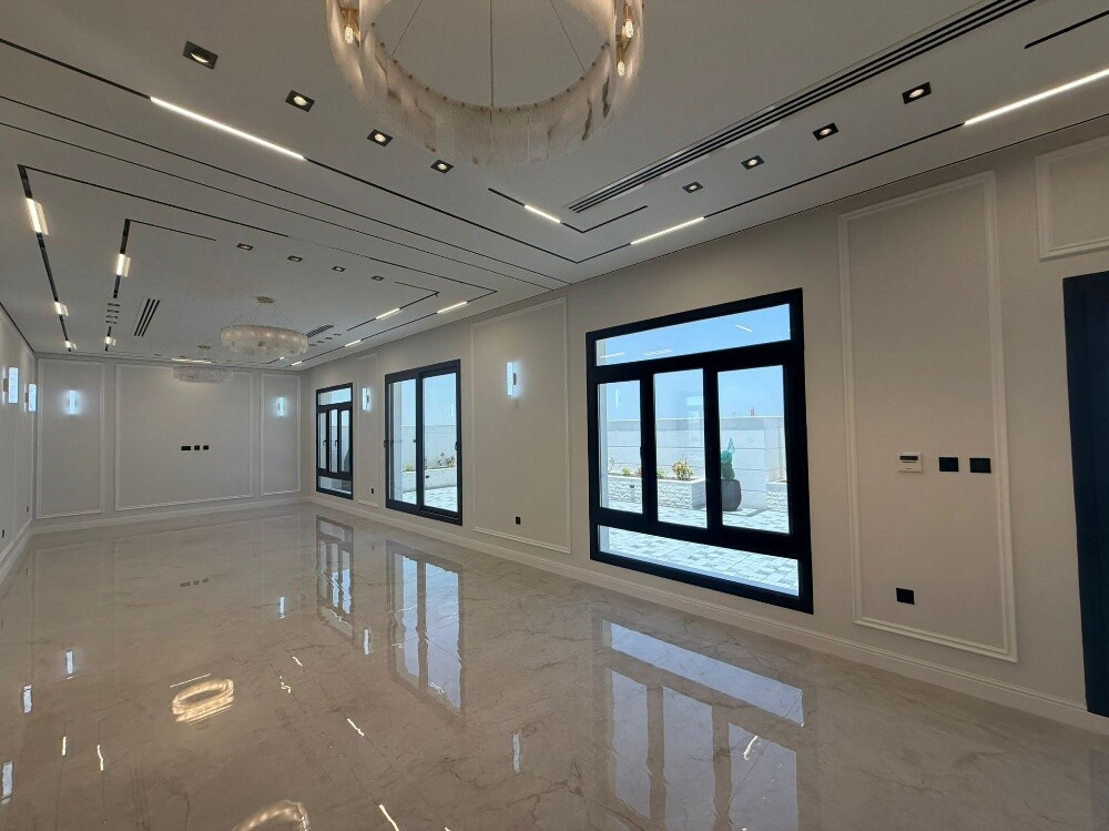 For Sale Luxury Villa/ Al Khraitiya - 24