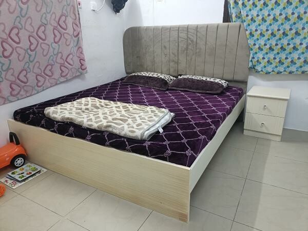 Bed (180cm196cm)king size, Mattress - 1