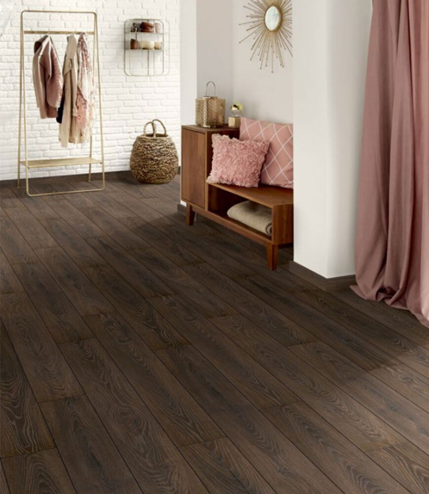 Vnyl Flooring - 24