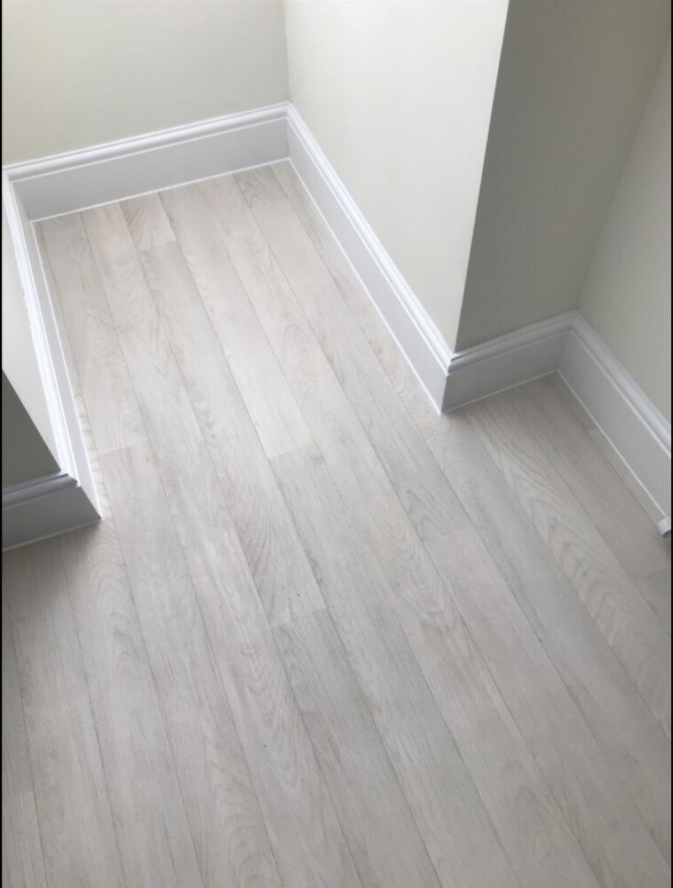 Vnyl Flooring - 20