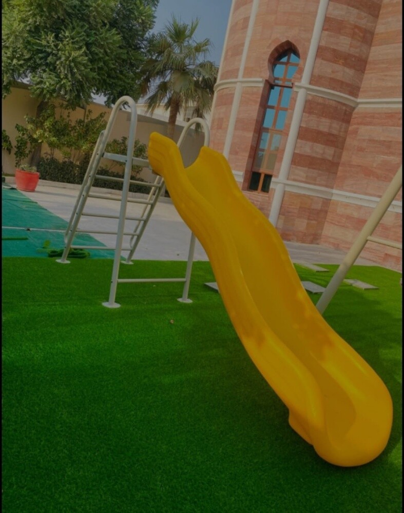 kids sliding - 7