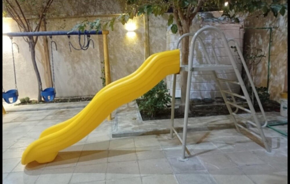 kids sliding - 2