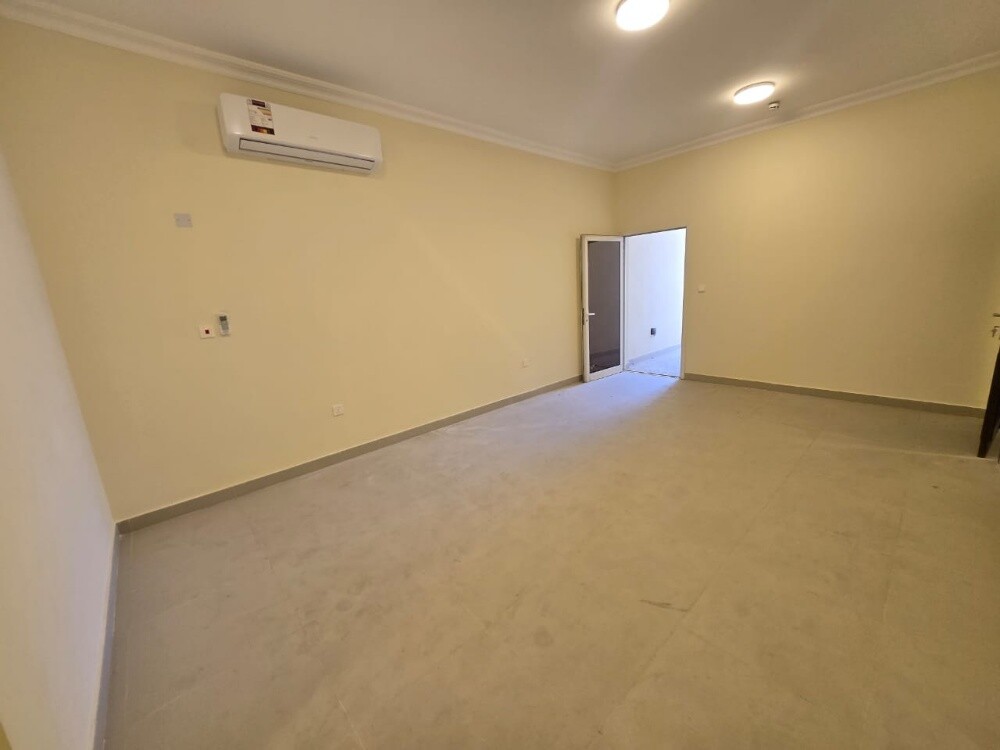 New 3 Bhk UF / Bin Mahmoud - 22