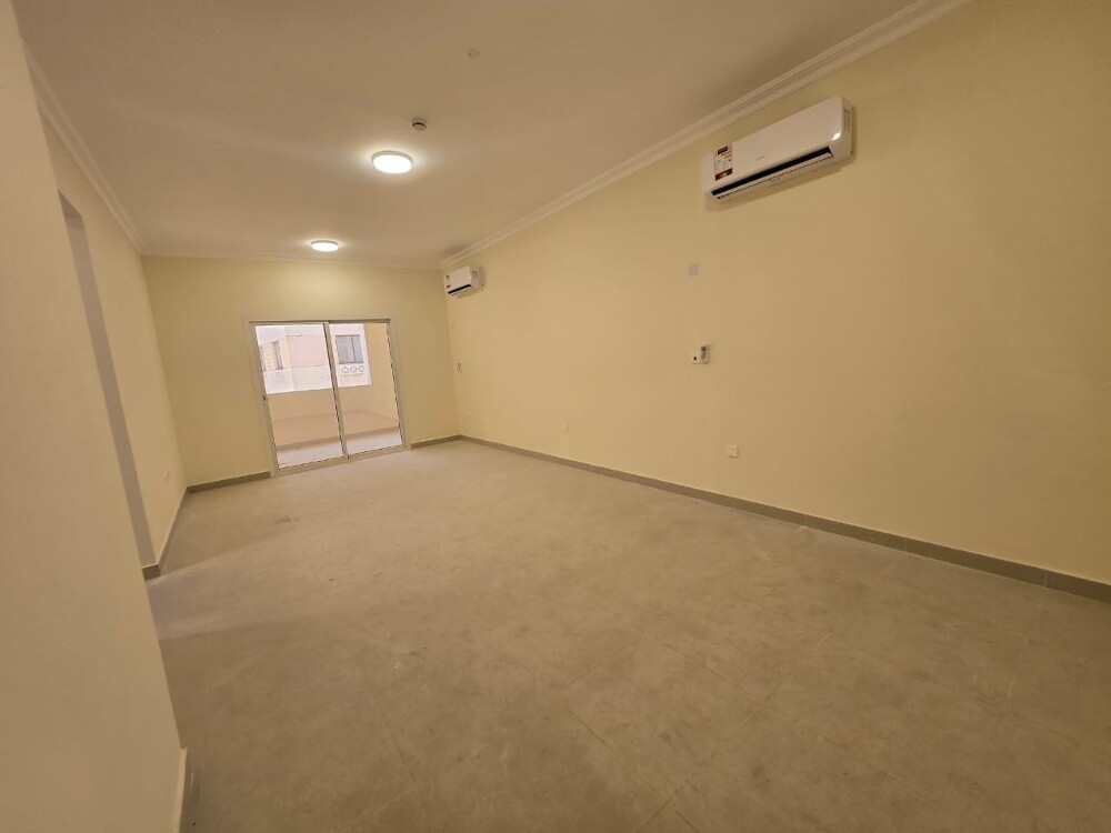New 3 Bhk UF / Bin Mahmoud - 2
