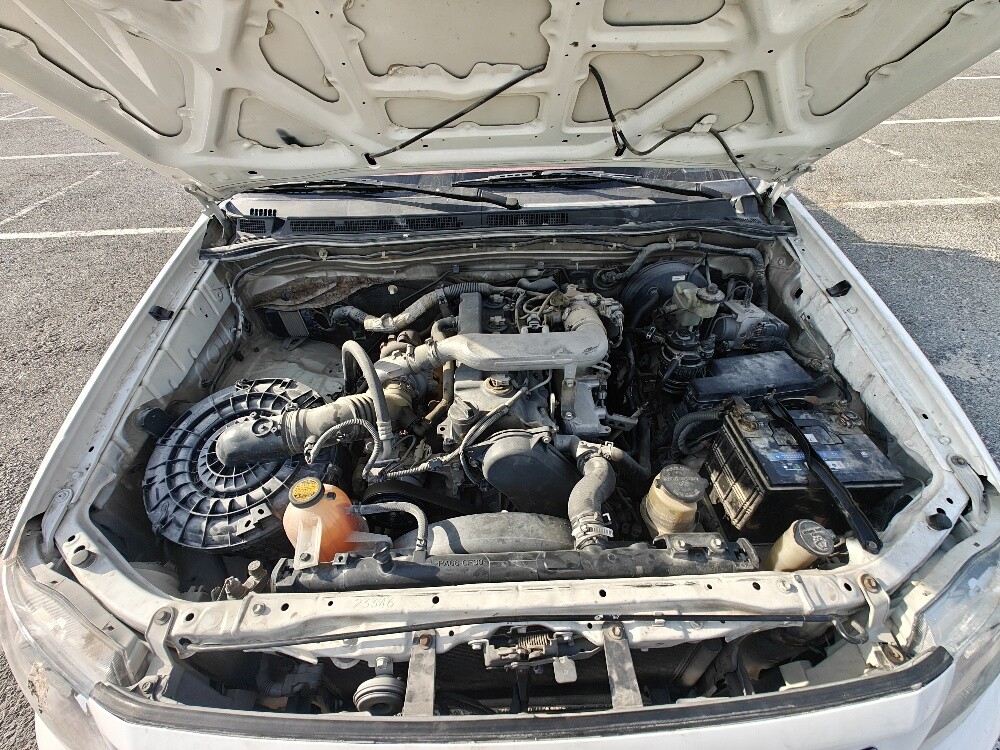 Toyota  Hilux DIESEL  2007 Model - 4