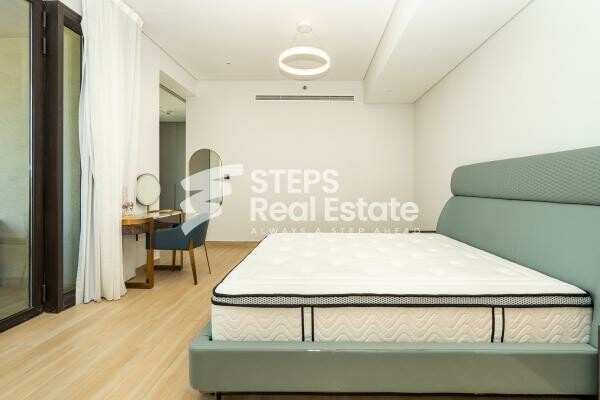 Spacious Apartment with Balconies - 12