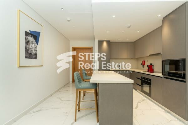 Spacious Apartment with Balconies - 11