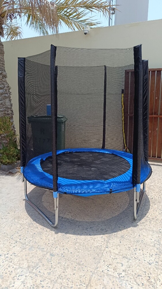 trampoline 6ft - 2