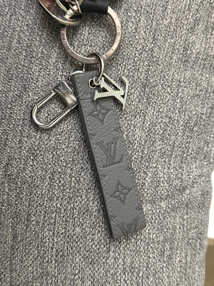Louis Vuitton Keychain - 1
