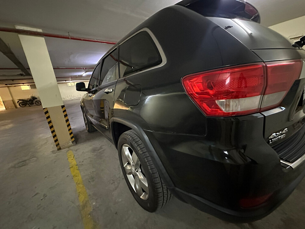 Jeep grand Cherokee limited 2012 - 4