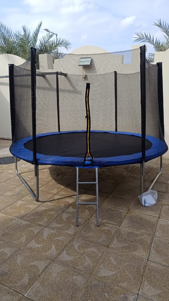 trampoline 12ft - 2
